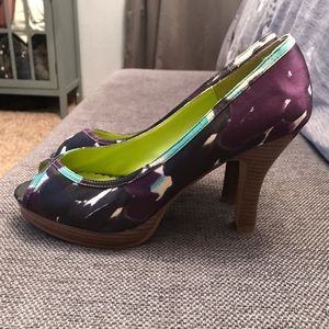 Madden Girl Watercolor Peep Toe Heels 9.5